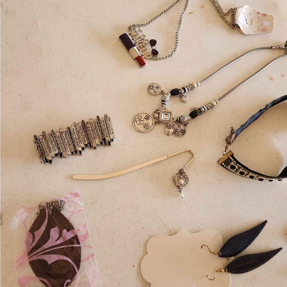 24pc Jewelry Bundle - Picture 5 of 8